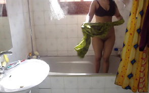 Video gal 3 Horny young pakistani girl self shoot shower